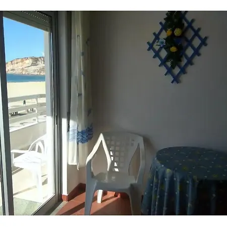 Apartman A Frente Do Mar Com Vista